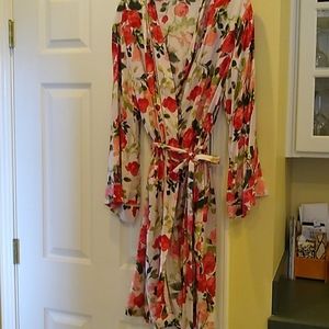 New tahari sleepwear rayon robe, small